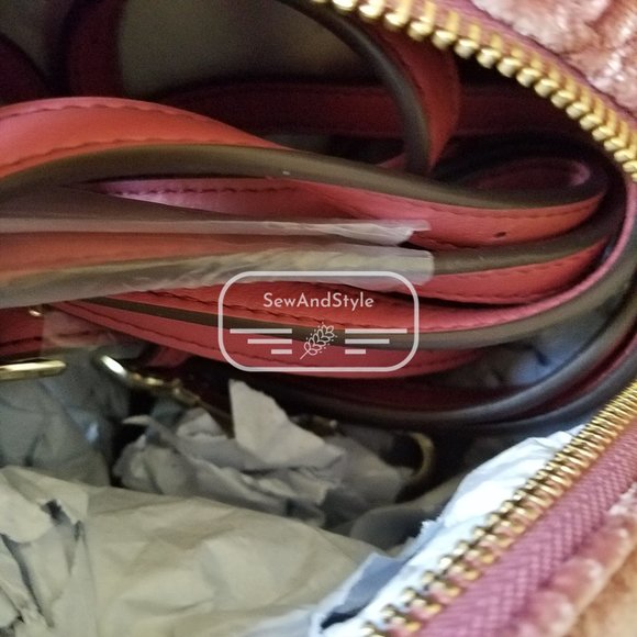Kate Spade NWT Mini Convertible Velvet Backpack color : pomegranate pink - Picture 11 of 11